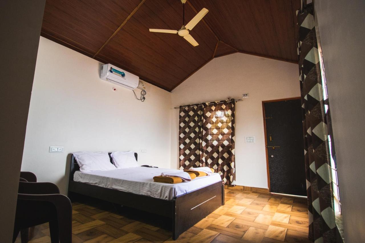 Trippr Gokarna - Beach Hostel Exterior photo