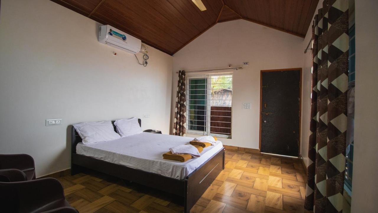 Trippr Gokarna - Beach Hostel Exterior photo
