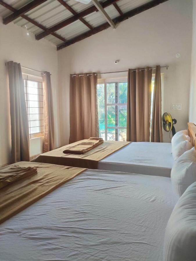 Trippr Gokarna - Beach Hostel Exterior photo