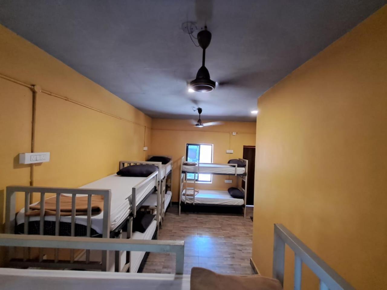 Trippr Gokarna - Beach Hostel Exterior photo
